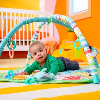 BRIGHT STARTS Tapis d'éveil et d'activités Jungle Vert, 5 jouets inc