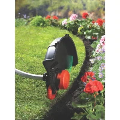 BLACK+DECKER Electric Grass Trimmer - GL7033 - 700W - 33 cm