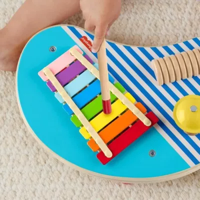 Fisher-Price – Wooden music table