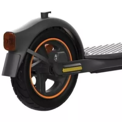 Electric scooter – Segway-Ninebot F40I - indicators and tires