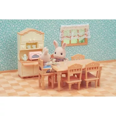 Create a catchy meta title for product Miniature Figurines - SYLVANIAN FAMILIES - Dining room - Complete set to furnish a dining