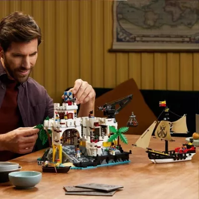 Construisez la Forteresse de l'Eldorado avec ce kit LEGO 10320 !