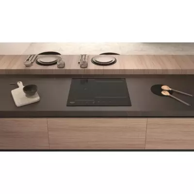 Table de cuisson induction - HOTPOINT - 3 zones - HB2760BNE - L 59 x P