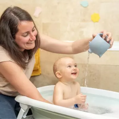 Badabulle Arrosoir en Silicone - Jouet pour le Bain, la Plage, le Plei