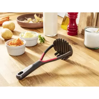 TEFAL INGENIO Presse-purée K2071214 noir et rouge.