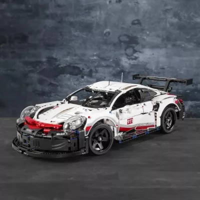 LEGO - Voiture de Course Technic Porsche 911 RSR Détaillée a Constru