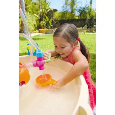 Little Tikes Fountain Water Table