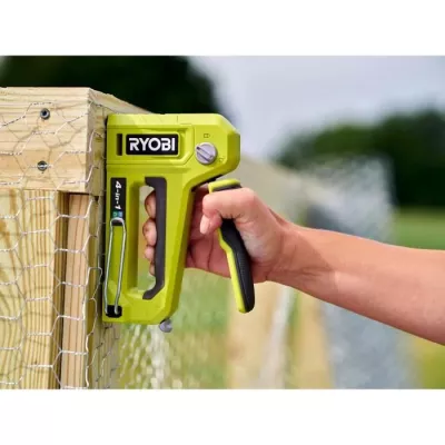 Agrafeuse cloueuse 4 en 1 - RYOBI - Agrafe T50 et T25 jusqu'a 14 mm, a