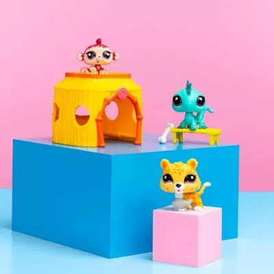 BANDAI - Littlest Pet Shop - Tiki Jungle Pack - 3 animals and accessor