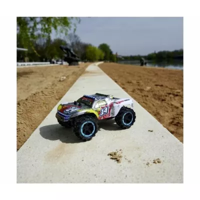 Dickie - Race Trophy Radiocommandé - 23 cm - Fonction turbo - Dés 6