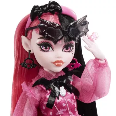 Monster High - Draculaura with Pet Bat - Doll - MONSTER HIGH - HHK51 -