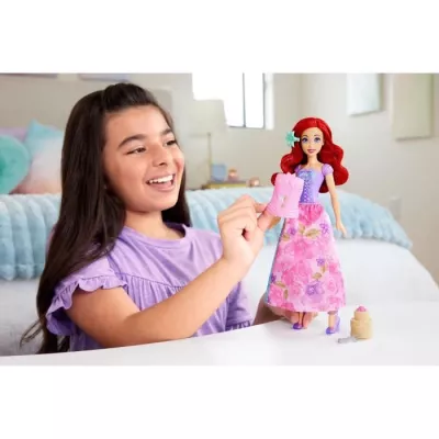 Spin & Reveal Ariel Mattel Disney Princess Doll with 11 surpri