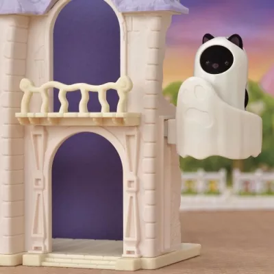 SYLVANIAN FAMILIES The Haunted House For Children