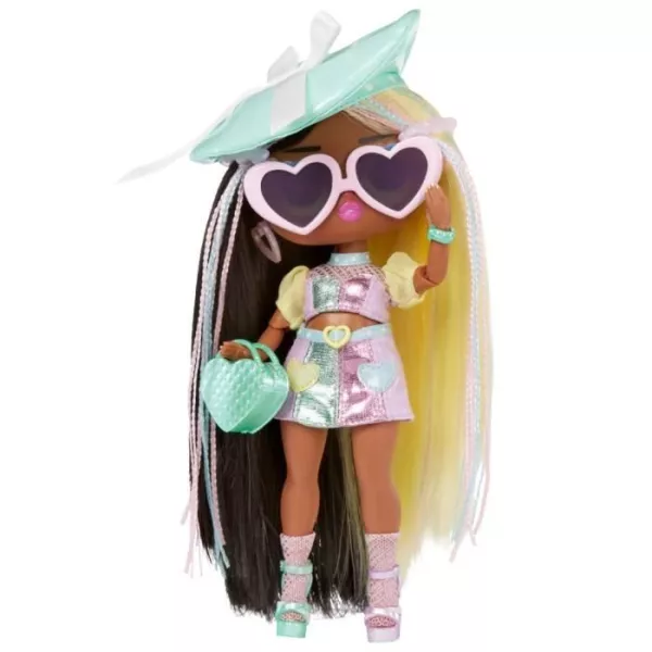 LOL Surprise Tweens S4 Doll - Darcy Blush doll 17 cm - Surprise accessories